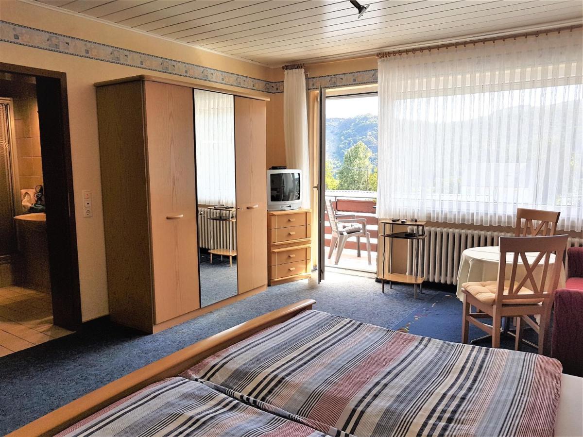 Ferienweinhaus Roemer-Knodt Kröv Buitenkant foto